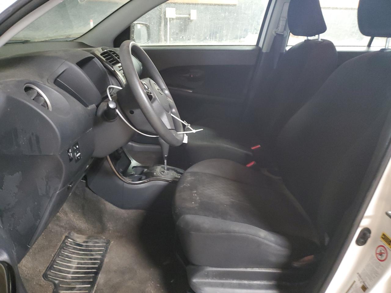 2009 Toyota xD - Image 7