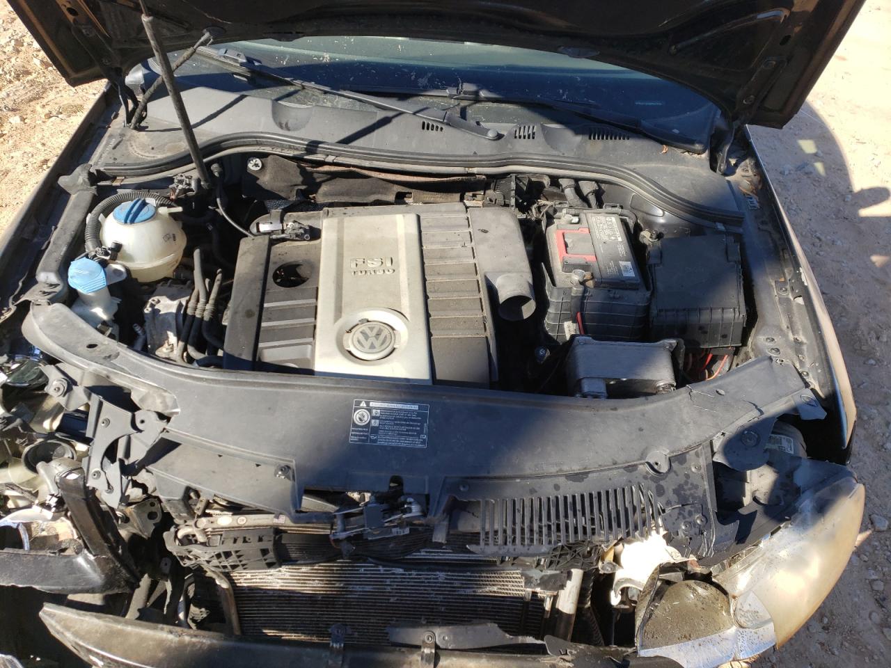 2008 Volkswagen Passat - Image 12