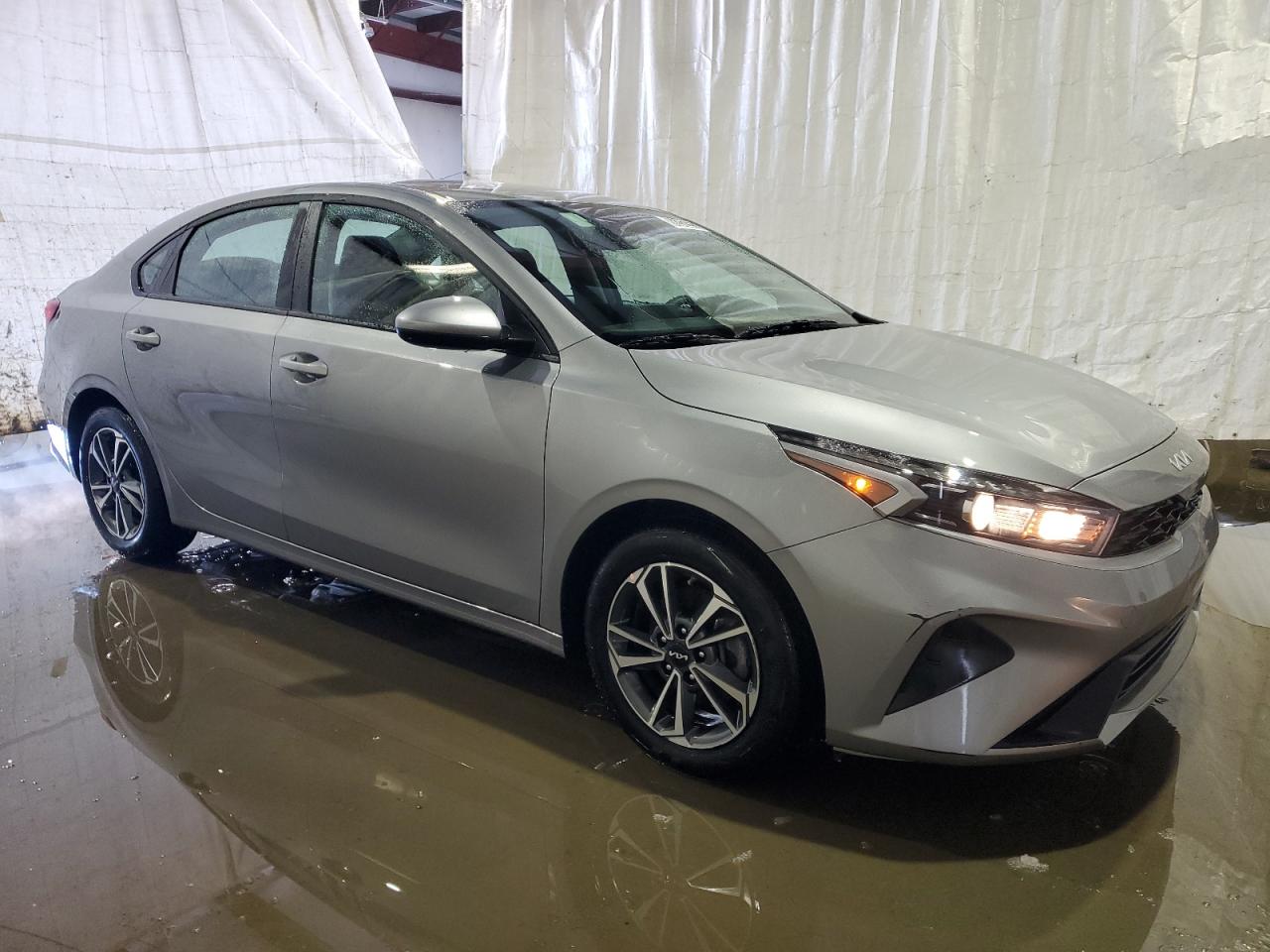 2024 Kia Forte - Image 4