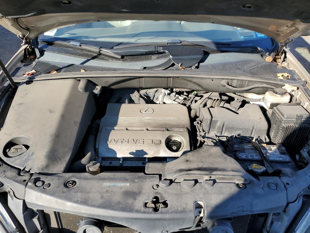 2004 Lexus RX - Image 12