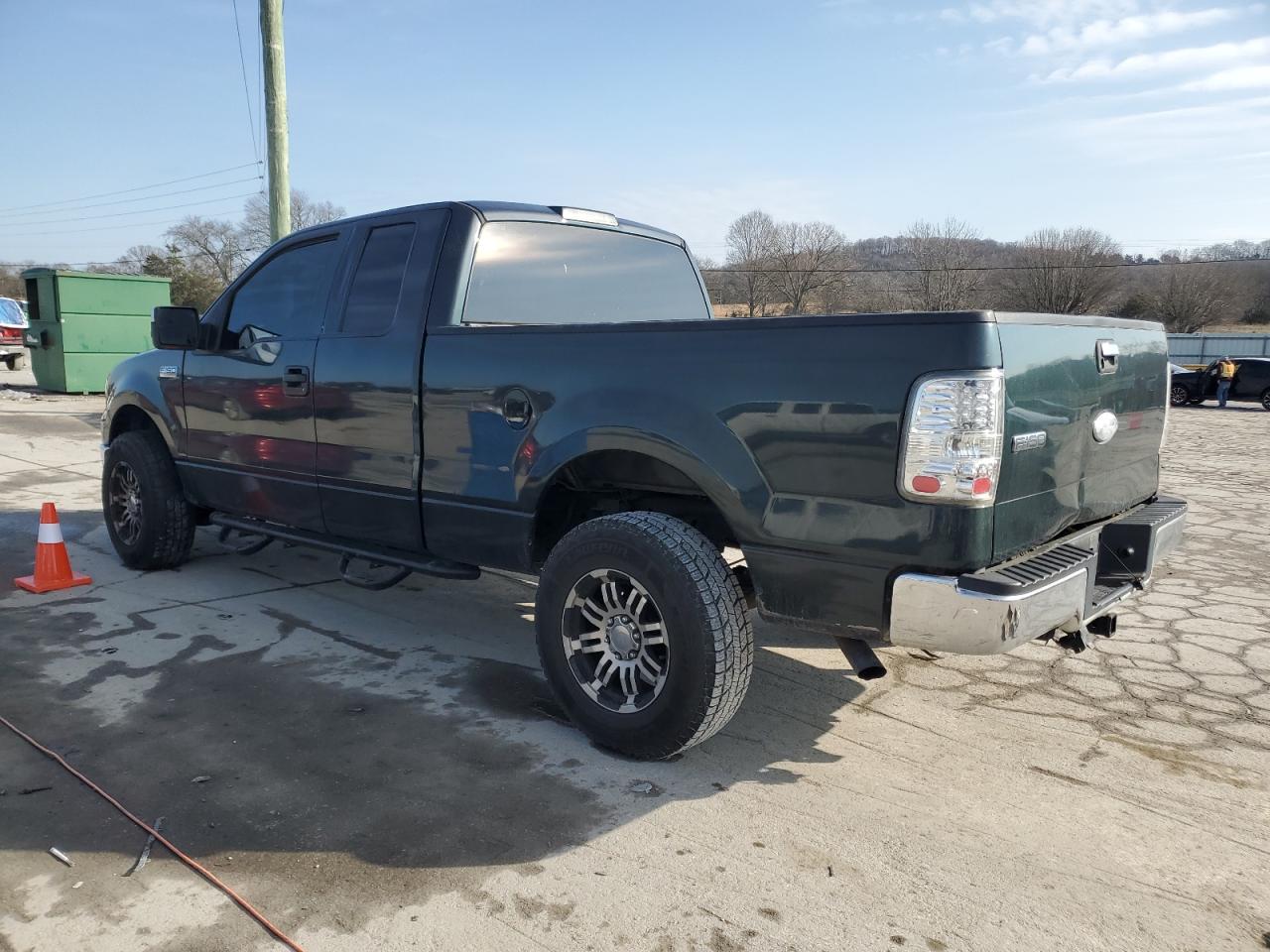 2006 Ford F-150 - Image 2