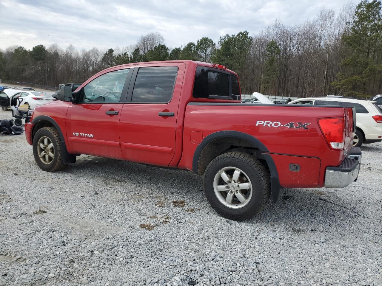 2011 Nissan Titan - Image 2