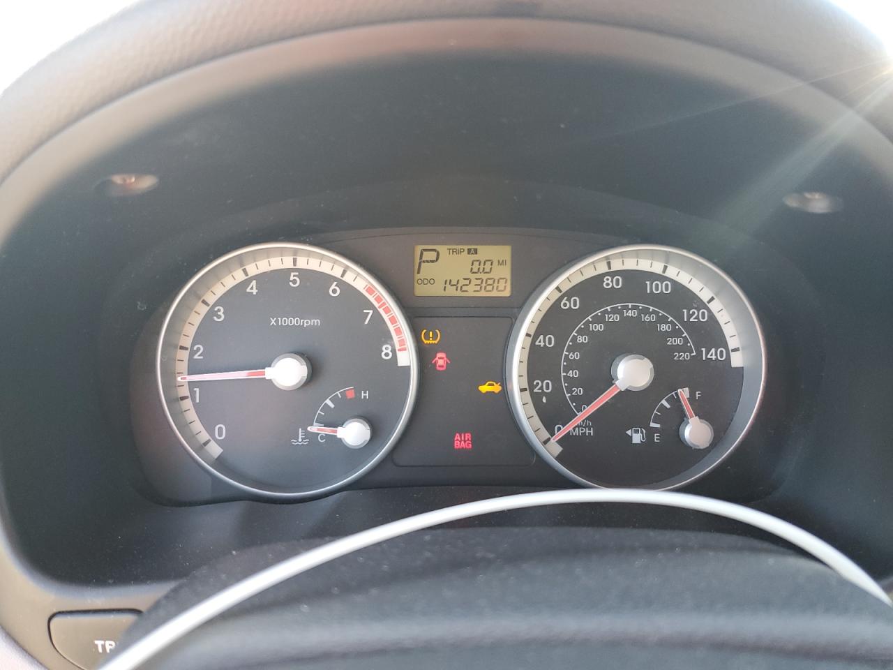 2008 Hyundai Accent - Image 9