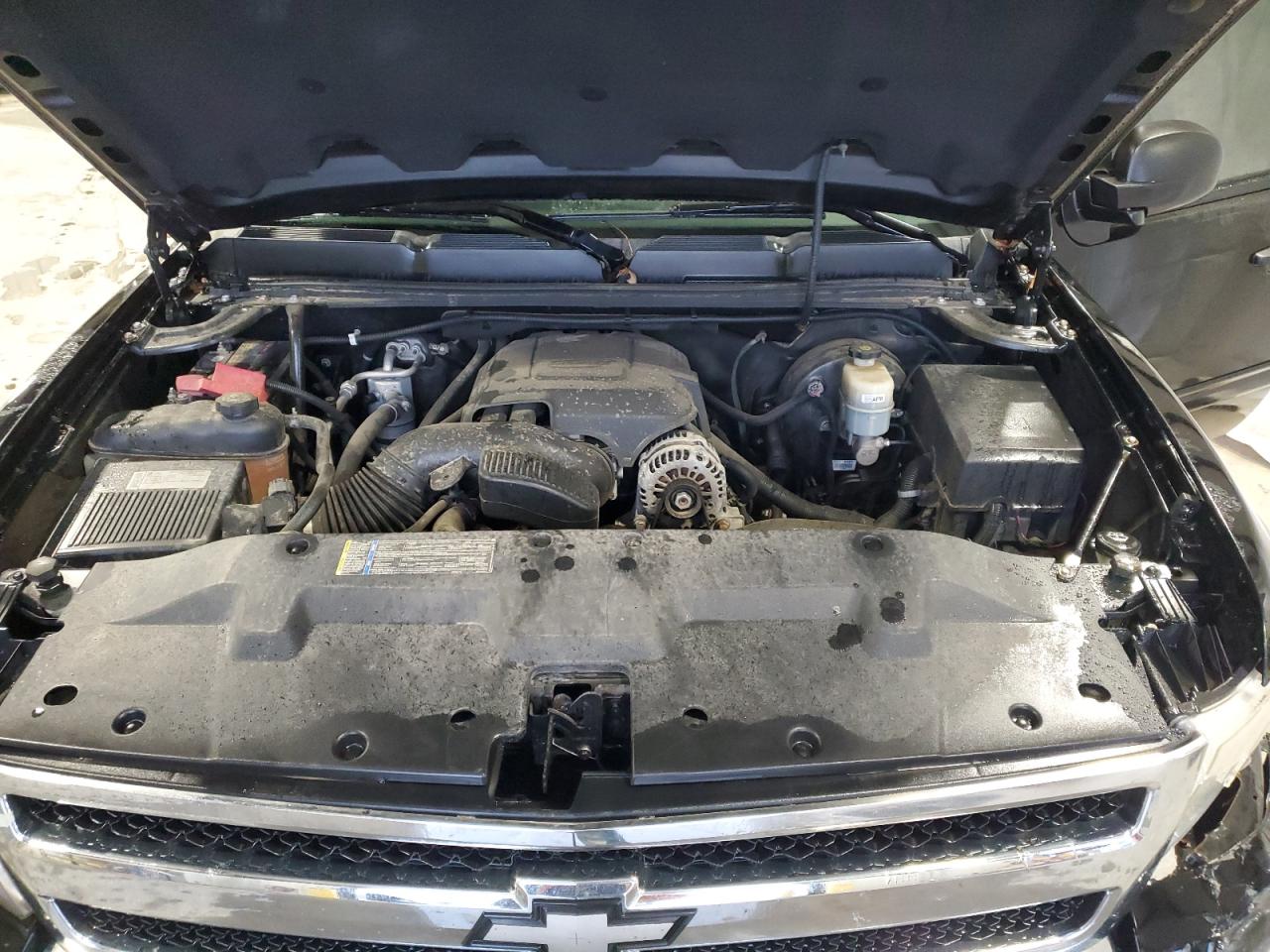 2010 Chevrolet Silverado - Image 11