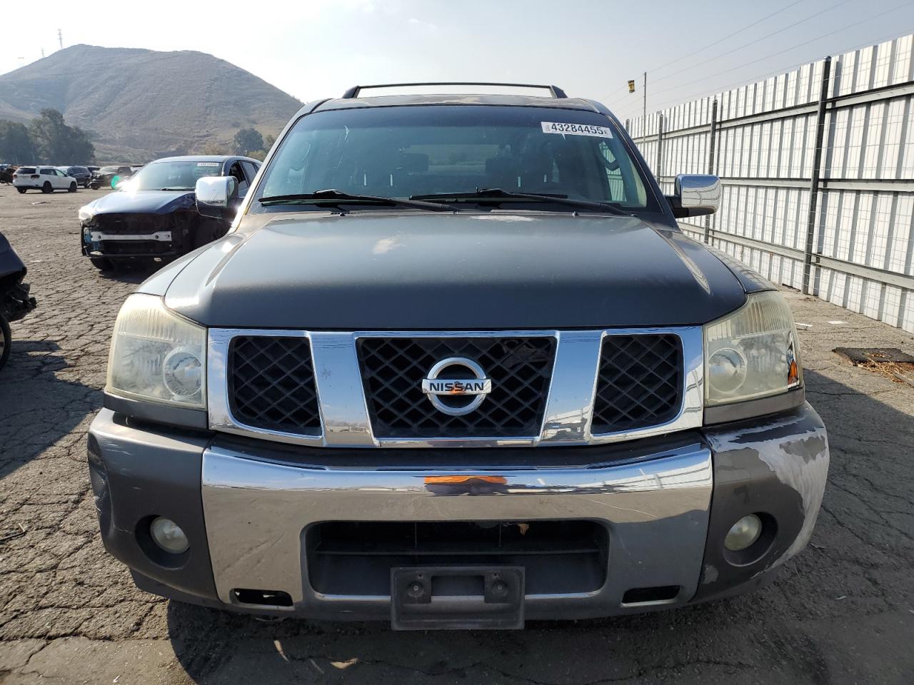 2004 Nissan Armada - Image 5