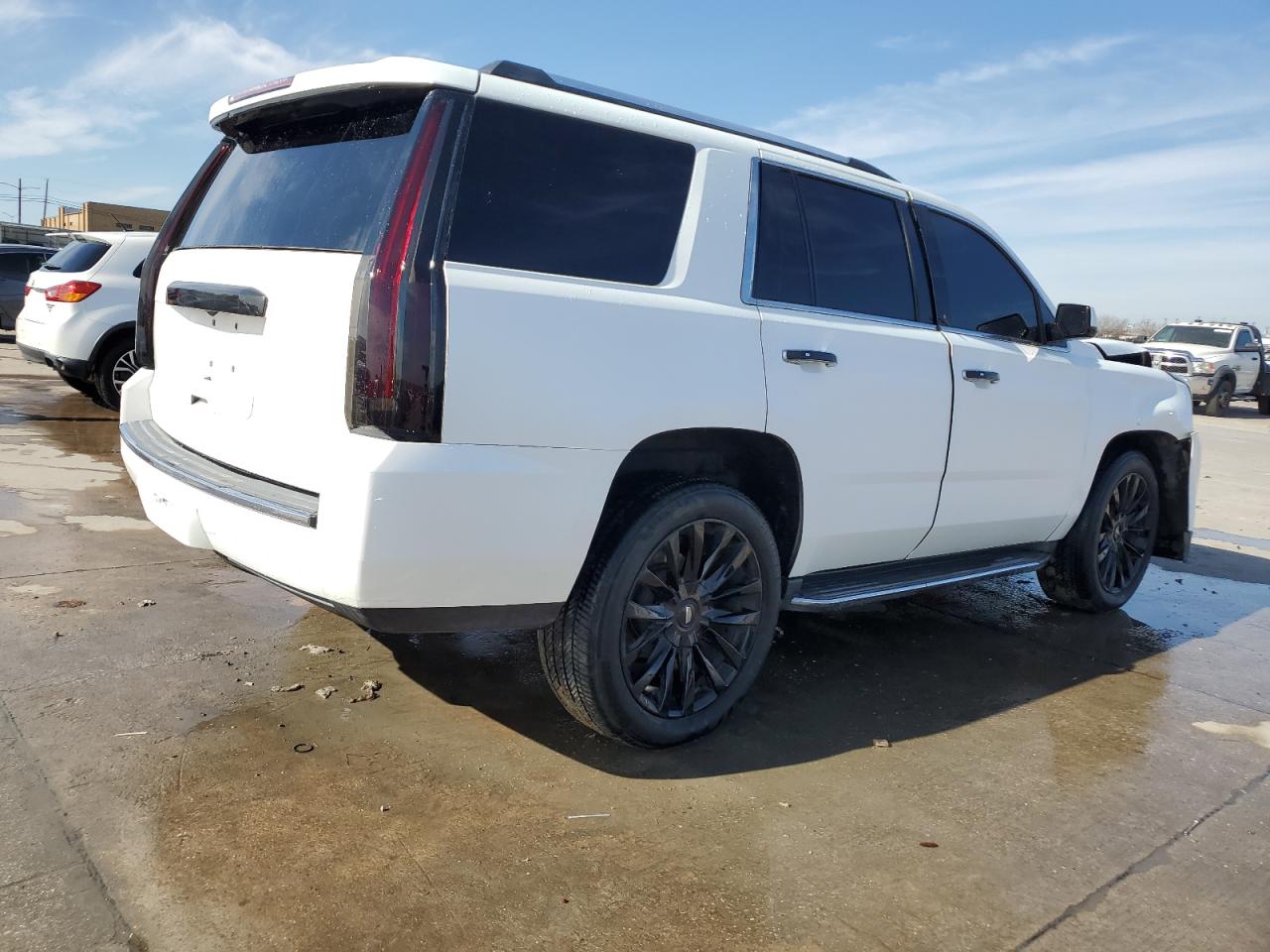 2015 GMC Yukon - Image 3