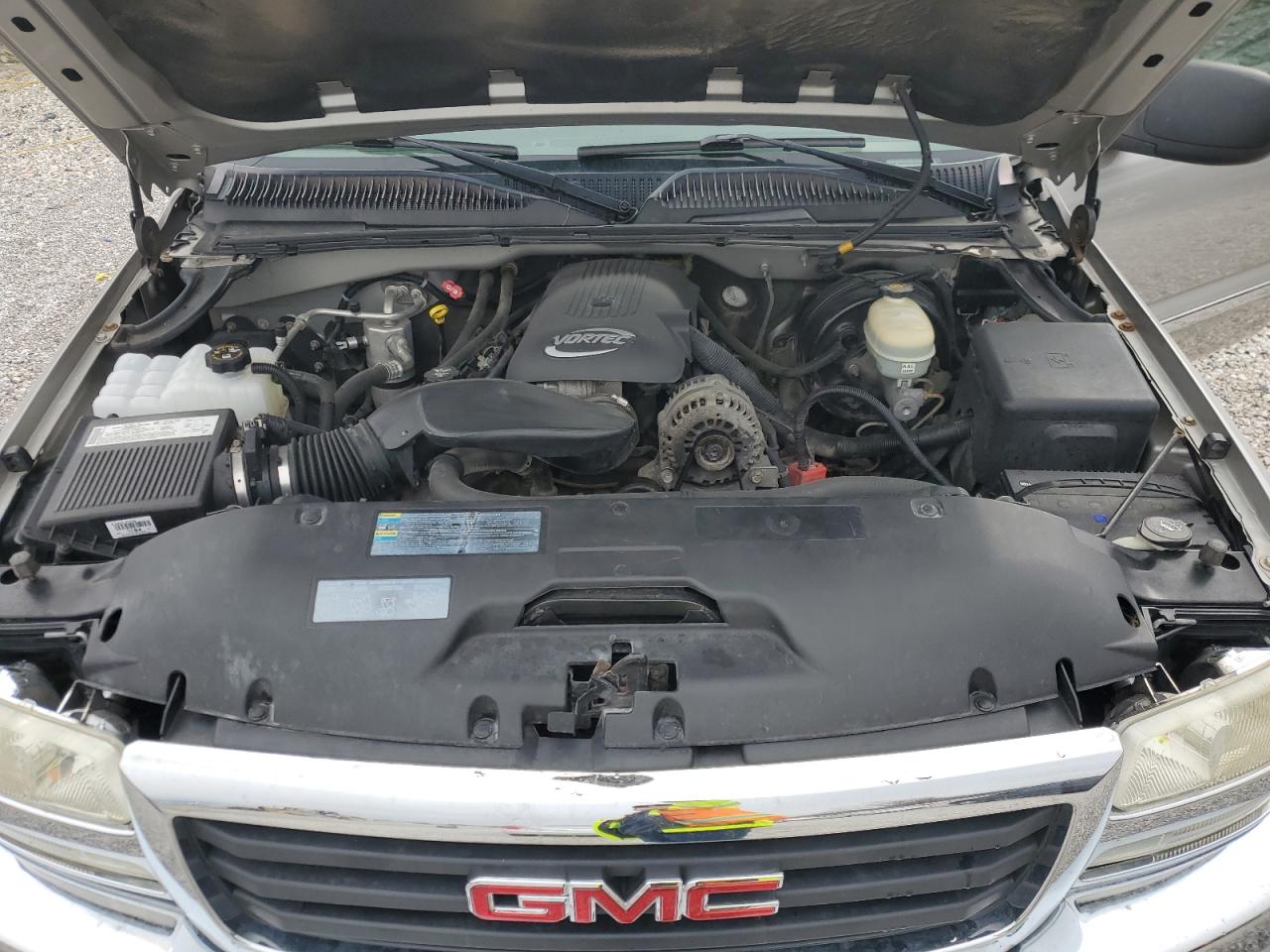 2006 GMC Sierra - Image 11