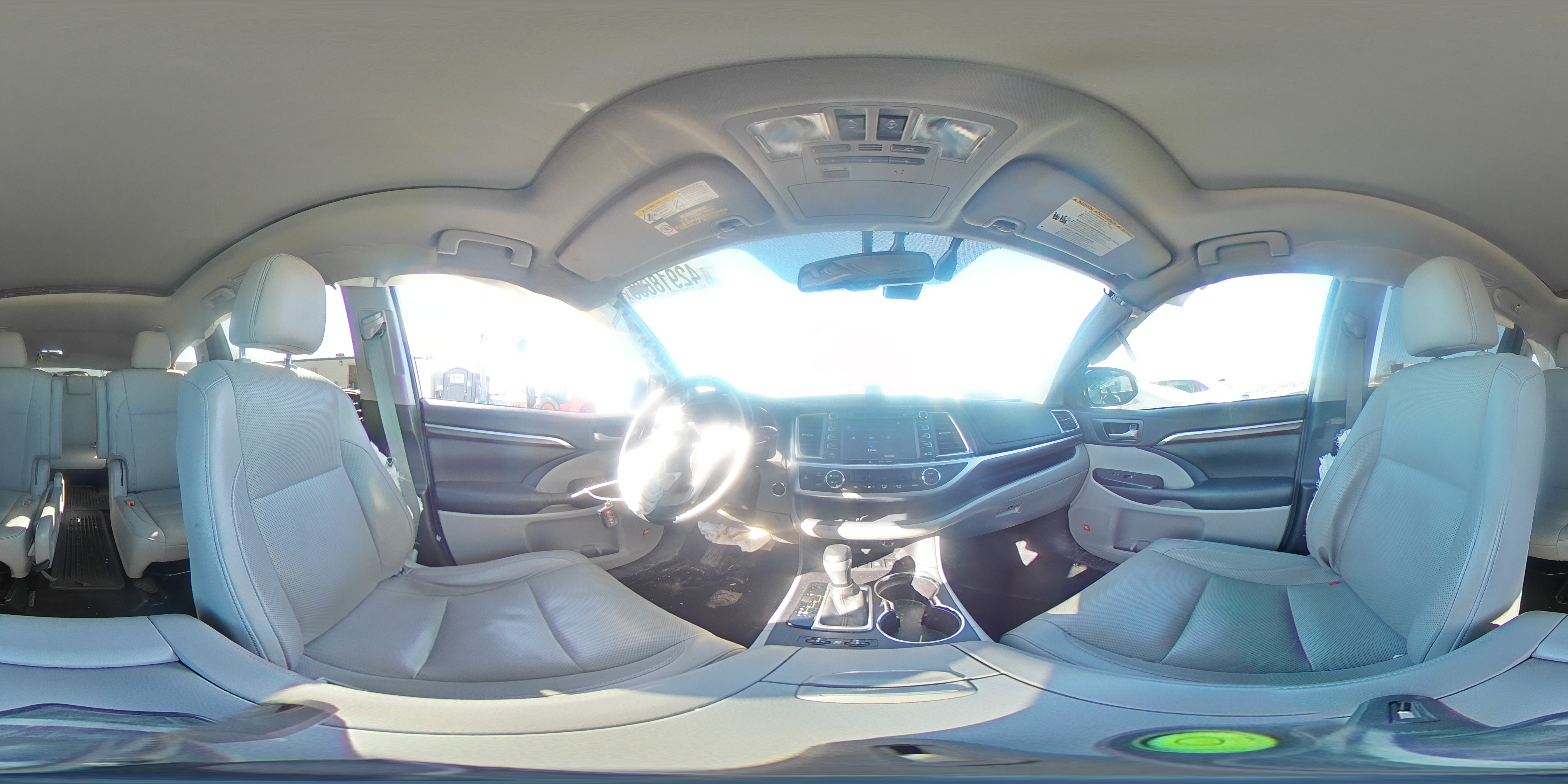 2016 Toyota Highlander - Image 14