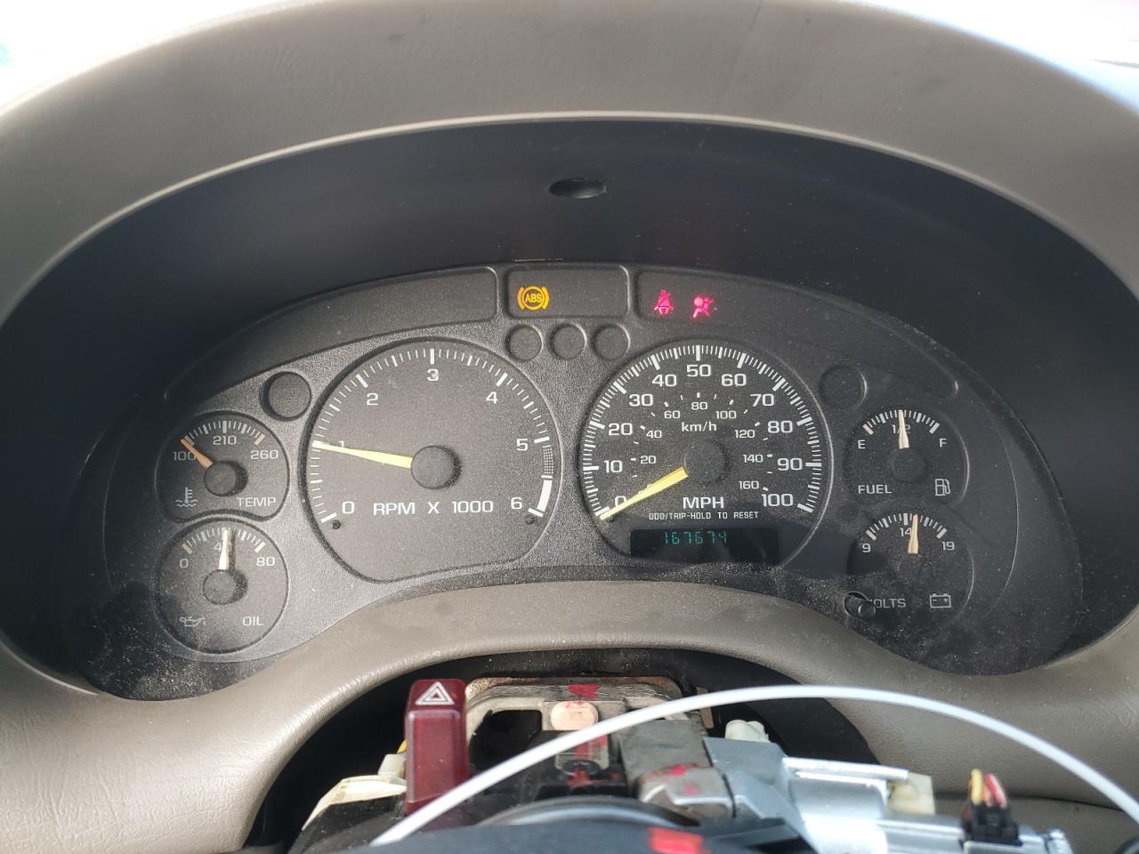 2000 GMC Jimmy - Image 9