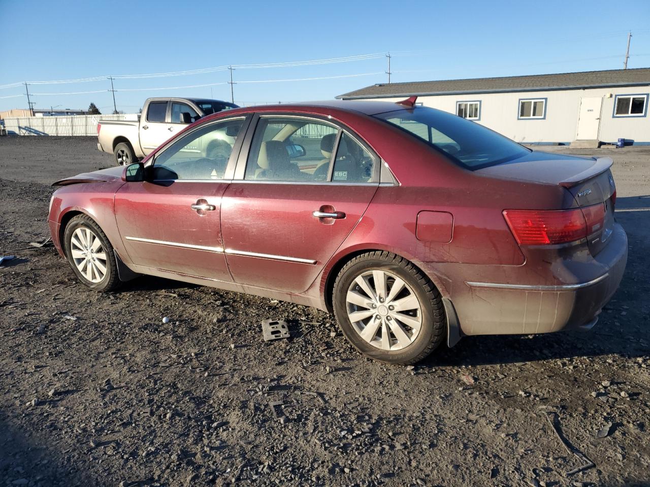 2009 Hyundai Sonata - Image 2