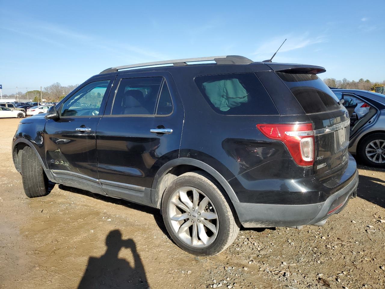 2014 Ford Explorer - Image 2