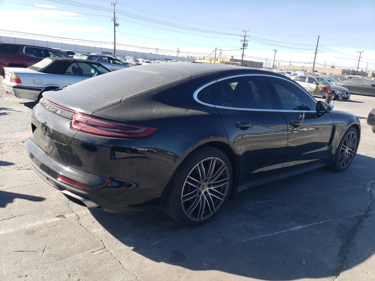 VIN WP0AA2A78KL101376 2019 PORSCHE PANAMERA no.3