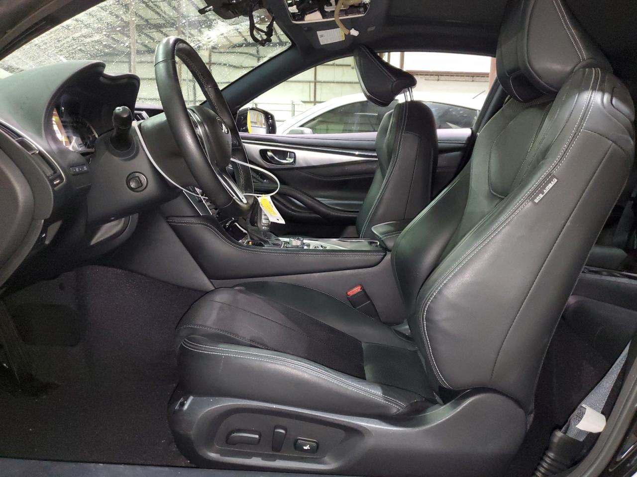2020 Infiniti Q60 - Image 7