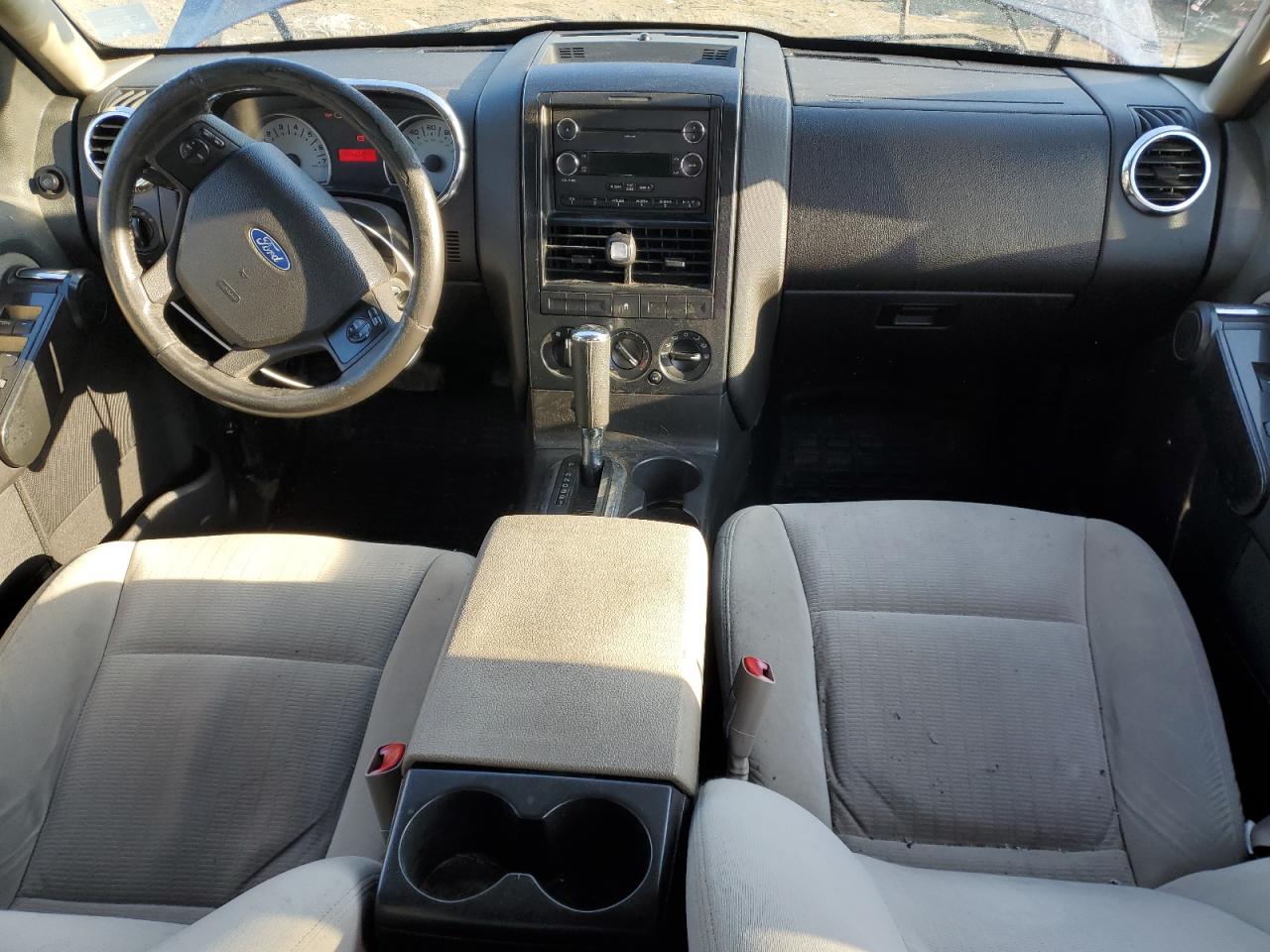 2008 Ford Explorer - Image 8