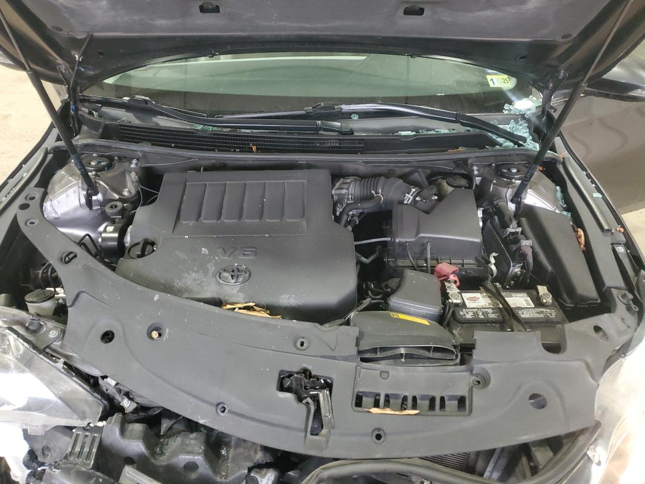 2013 Toyota Avalon - Image 11