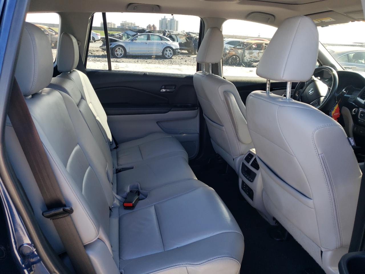 2017 Honda Pilot - Image 11