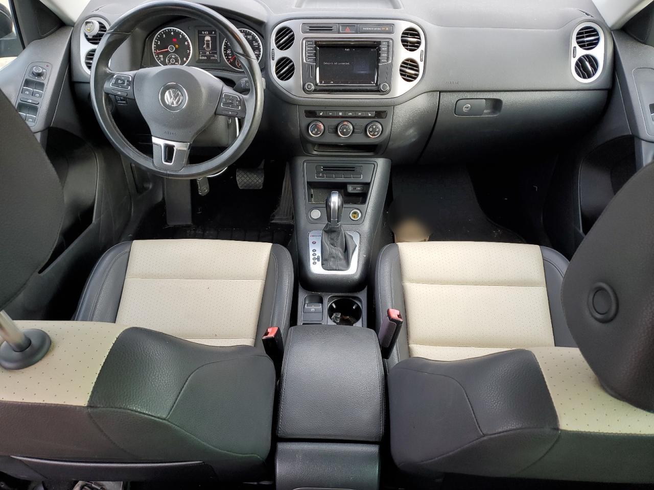 2017 Volkswagen Tiguan - Image 8