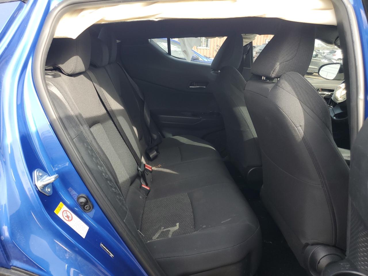 2018 Toyota C-HR - Image 10