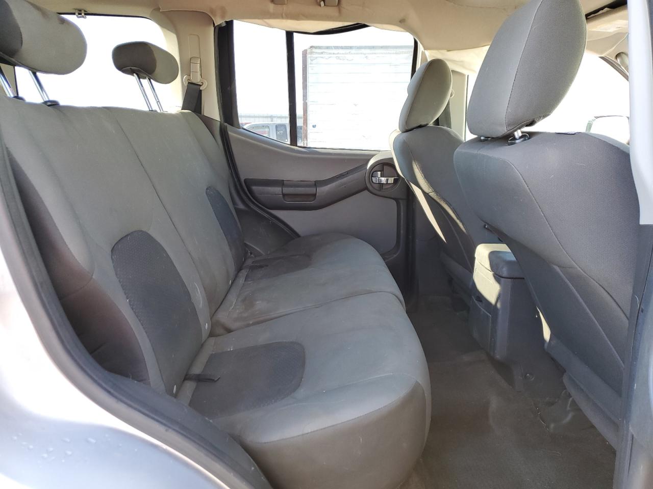 2011 Nissan XTerra - Image 11