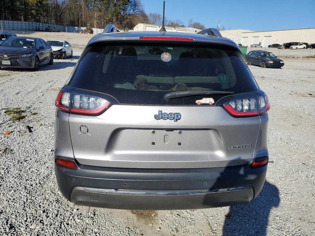 2019 Jeep Cherokee - Image 6