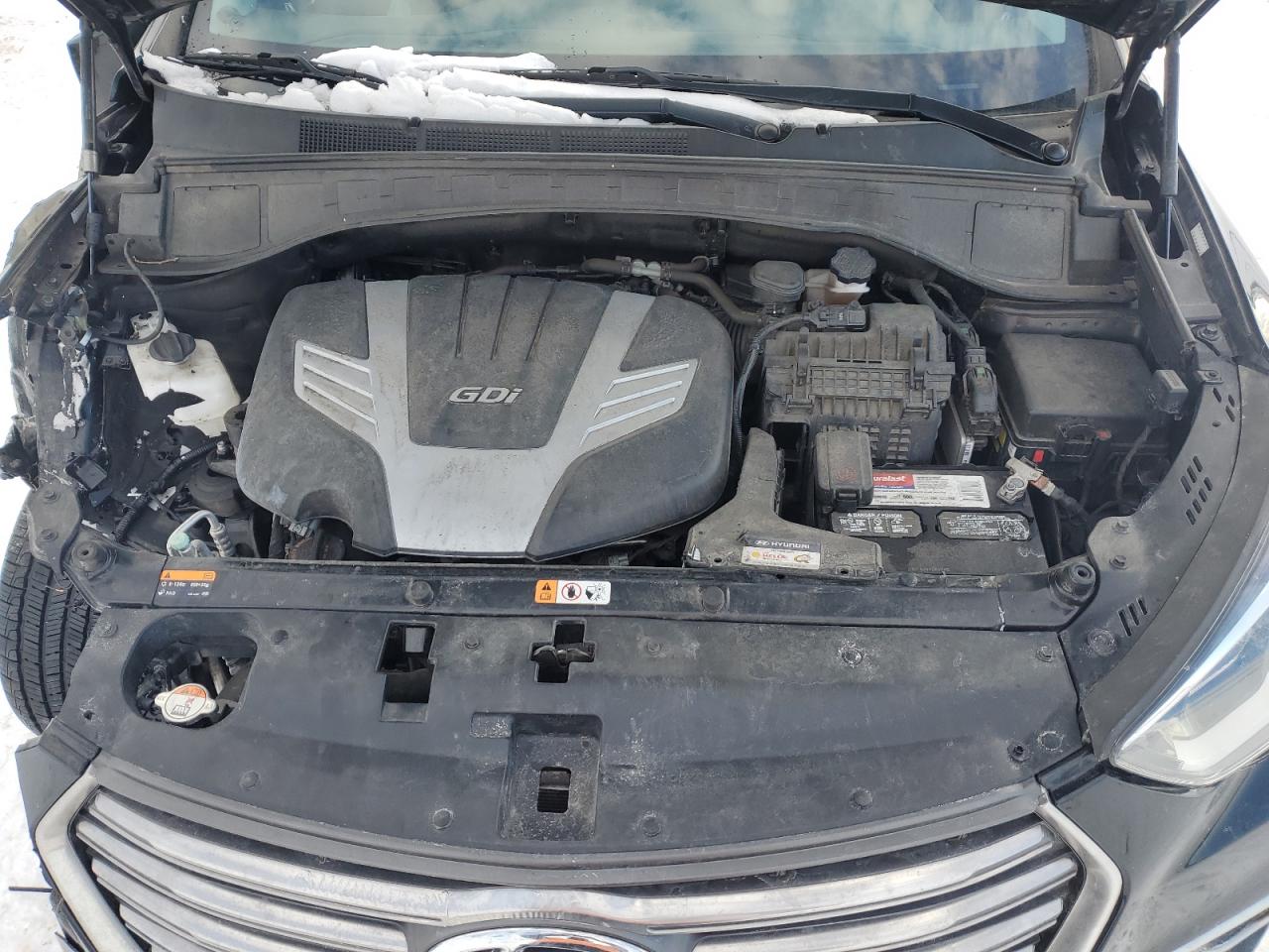 2018 Hyundai Santa Fe - Image 13