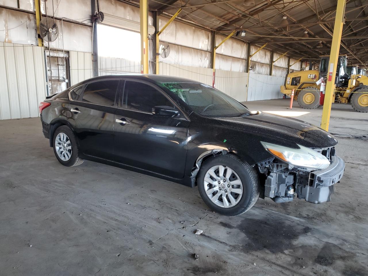 2017 Nissan Altima - Image 4