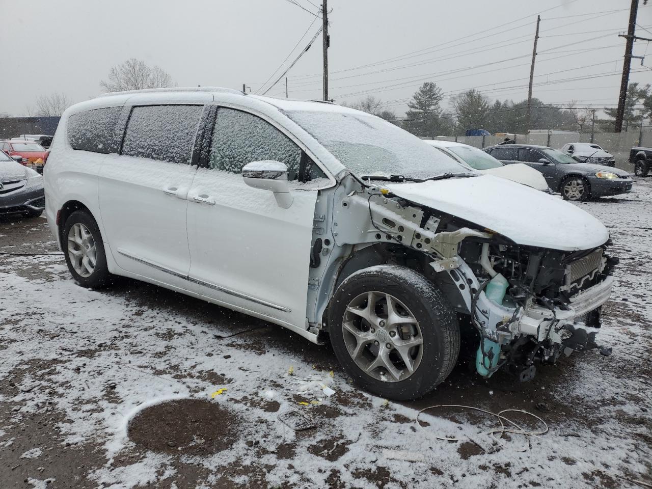 2020 Chrysler Pacifica - Image 4