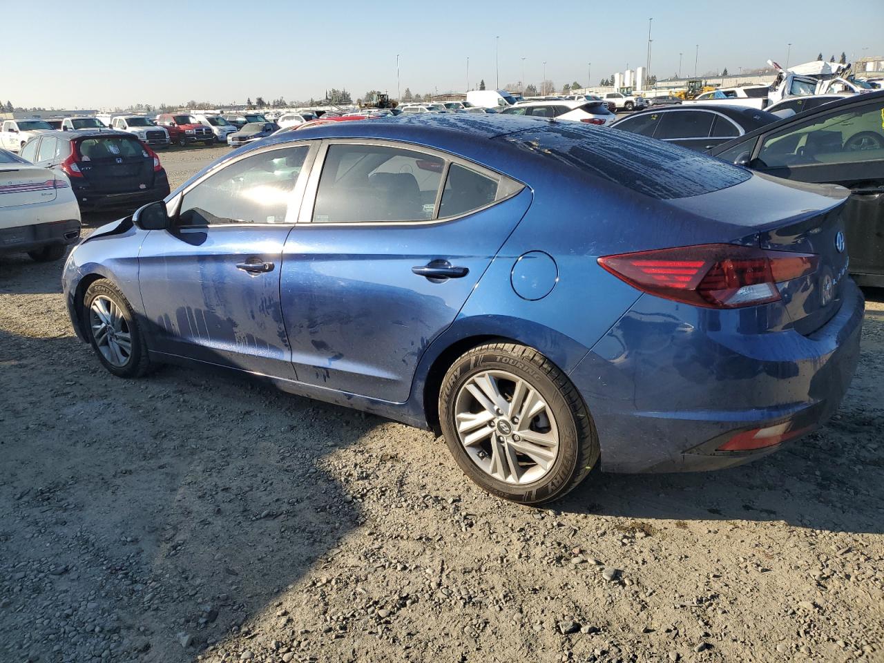 2020 Hyundai Elantra - Image 2