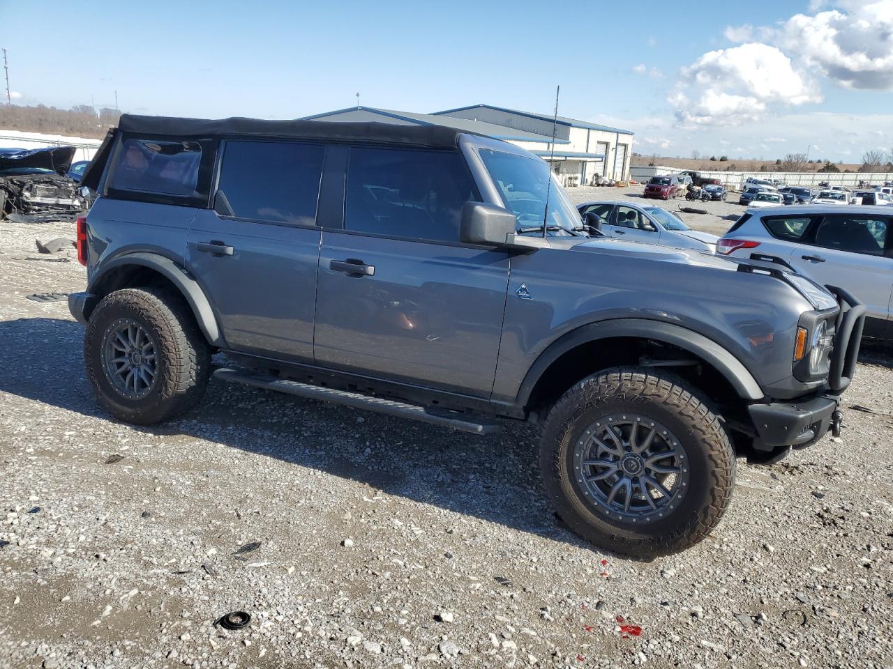 2021 Ford Bronco - Image 4