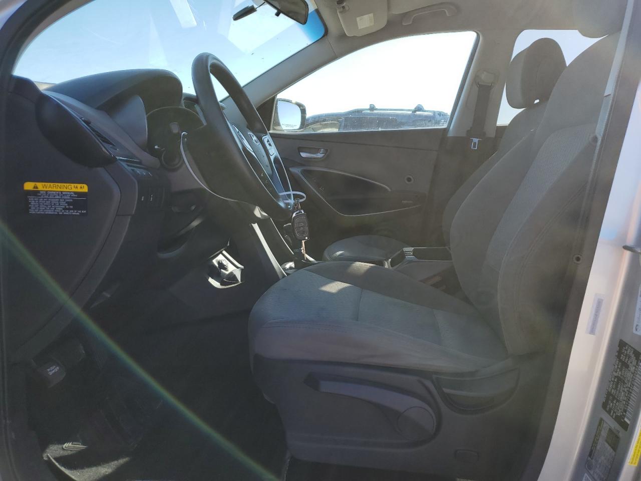 2015 Hyundai Santa Fe - Image 7