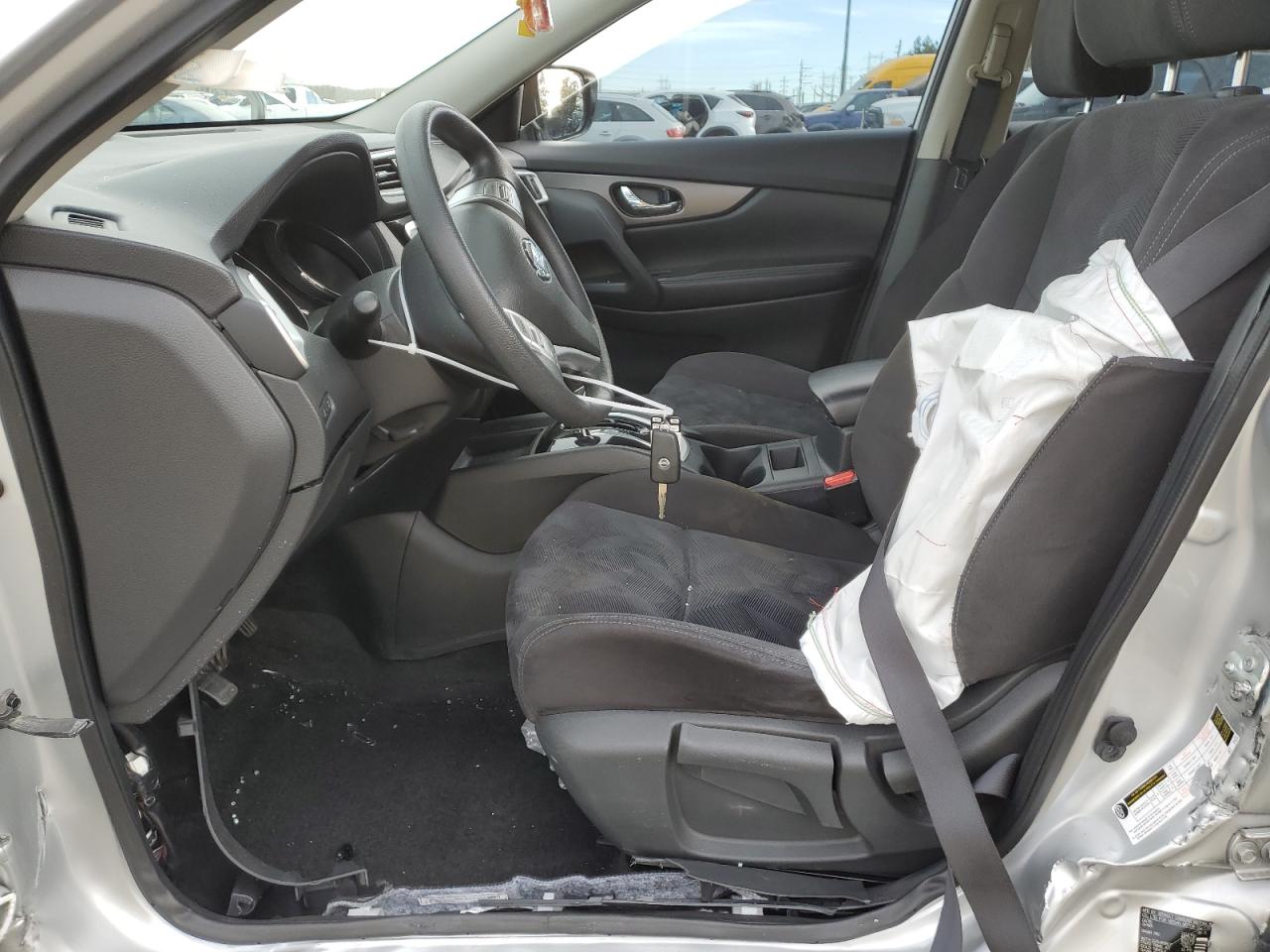 2015 Nissan Rogue - Image 7