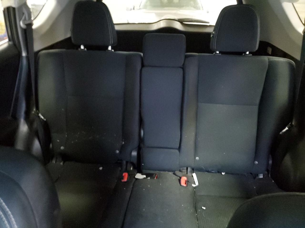 2015 Toyota RAV 4 - Image 10