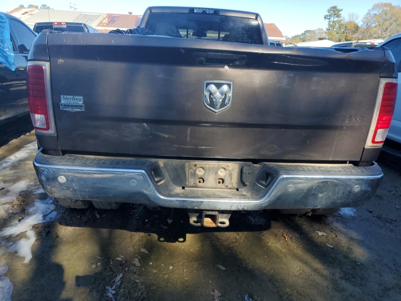 2018 RAM 3500 - Image 6