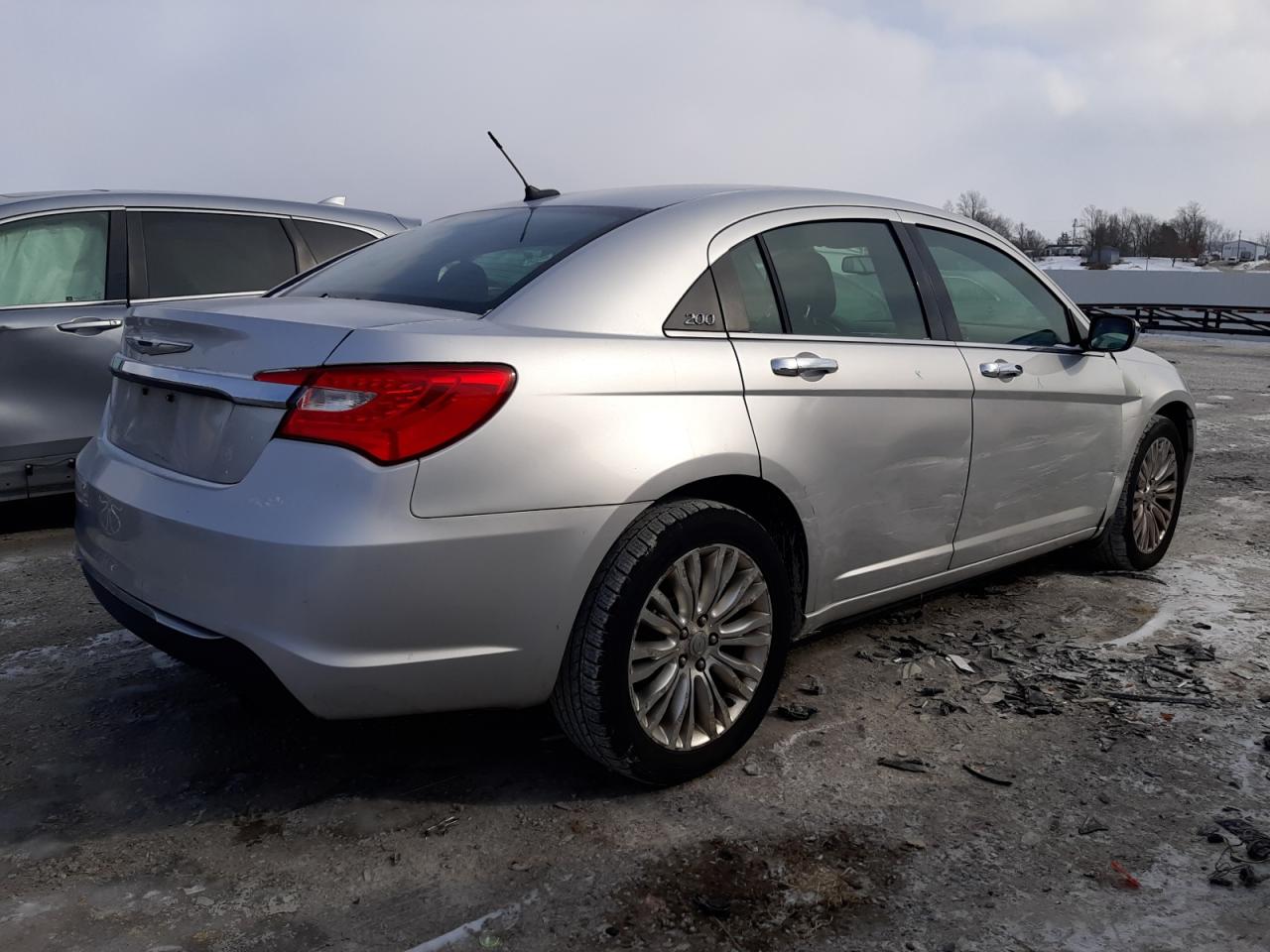2011 Chrysler 200 - Image 3