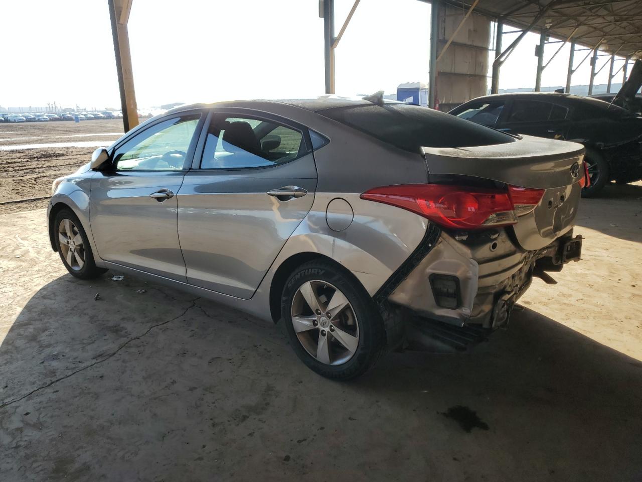 2013 Hyundai Elantra - Image 2