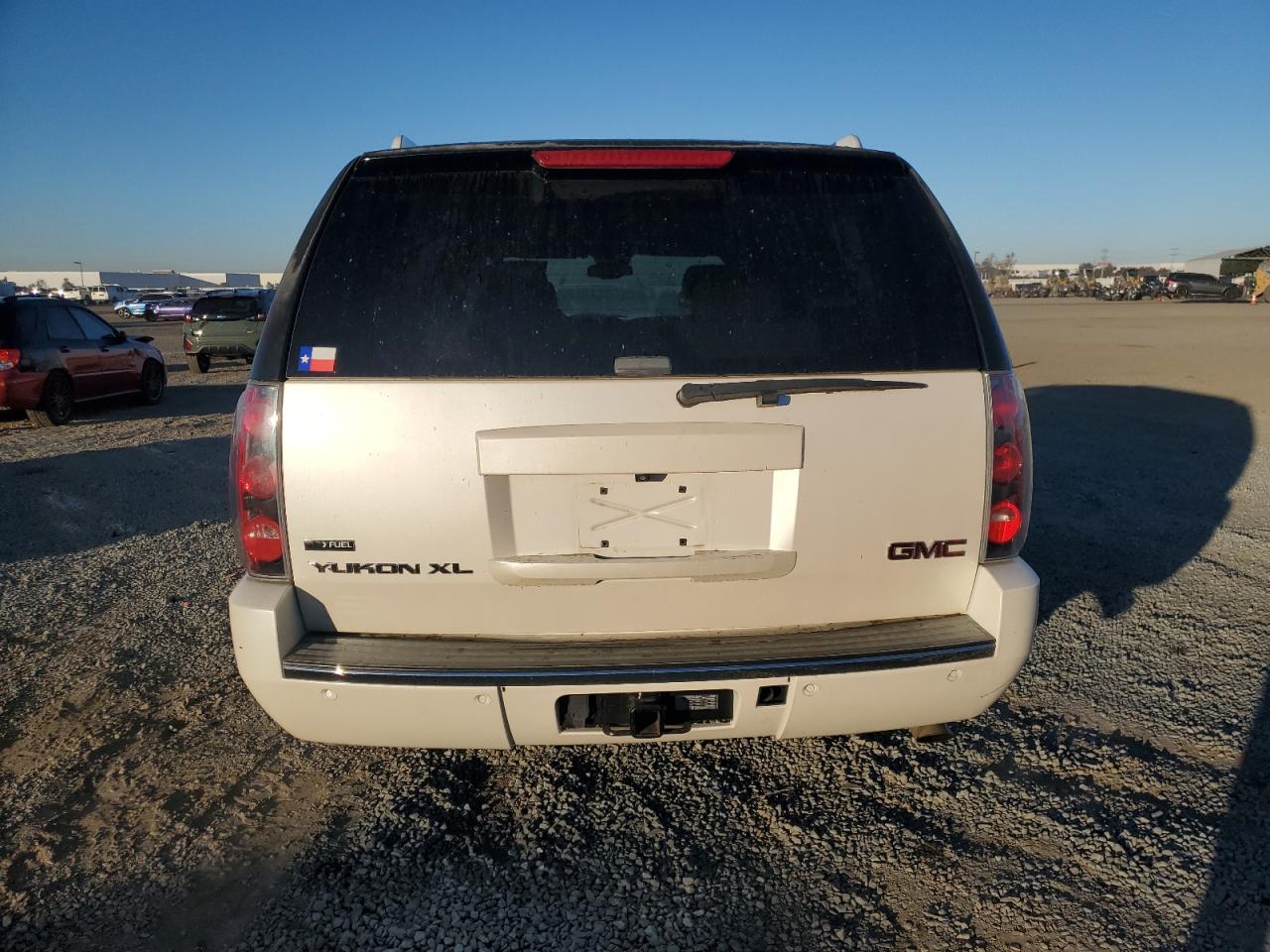 2009 GMC Yukon Xl Denali VIN: 1GKFK06219R253533 Lot: 86718014