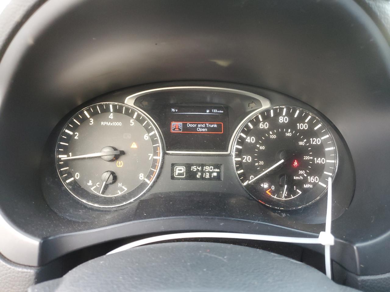 2015 Nissan Altima - Image 9
