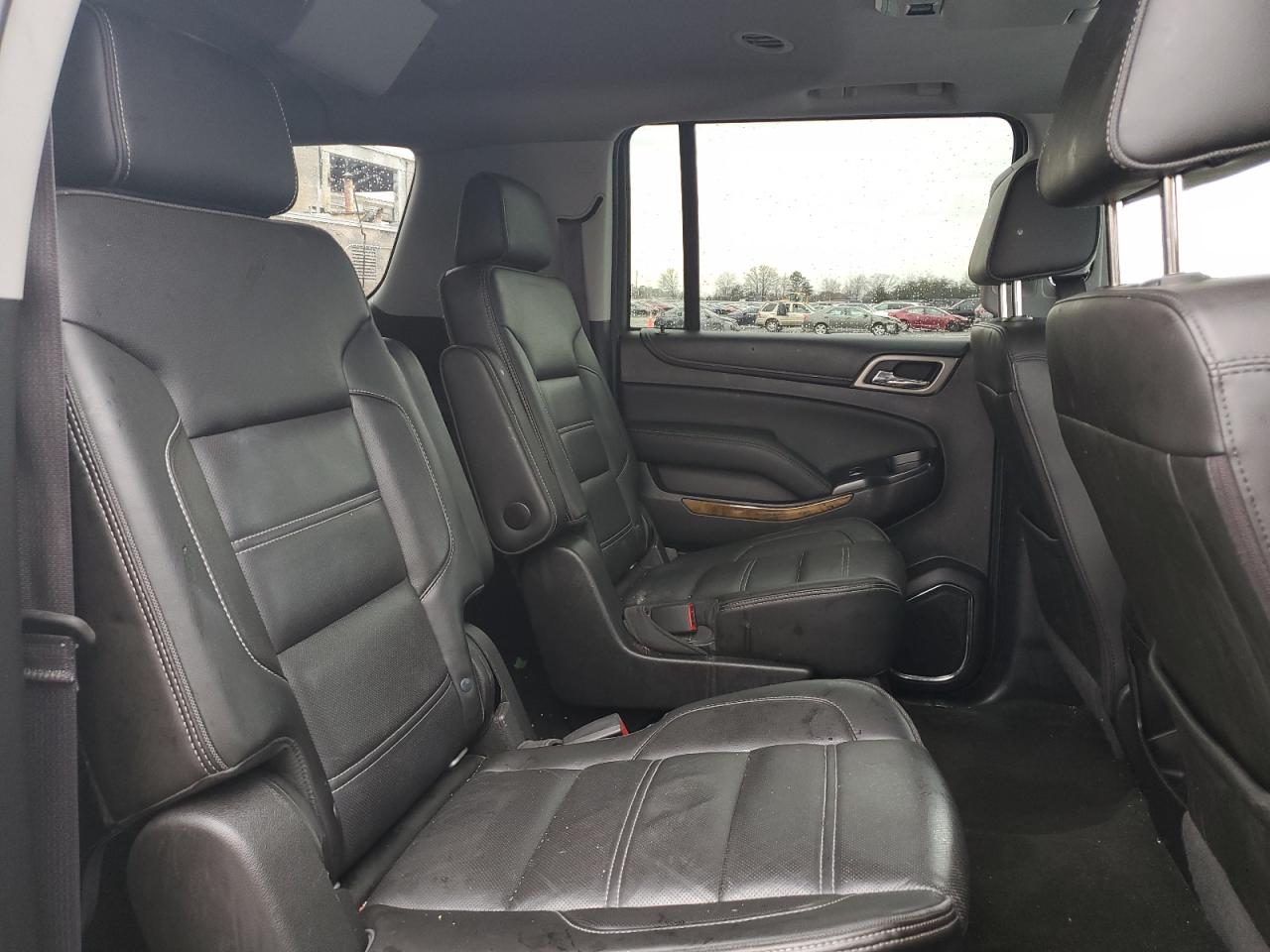 2017 GMC Yukon - Image 11