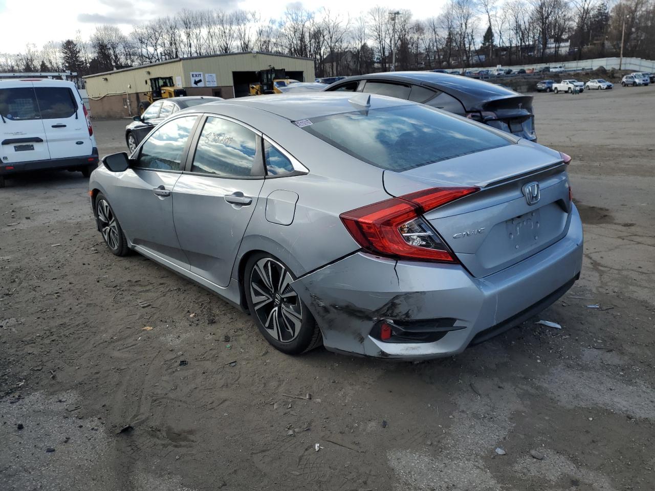 VIN 19XFC1F33GE210716 2016 HONDA CIVIC no.2