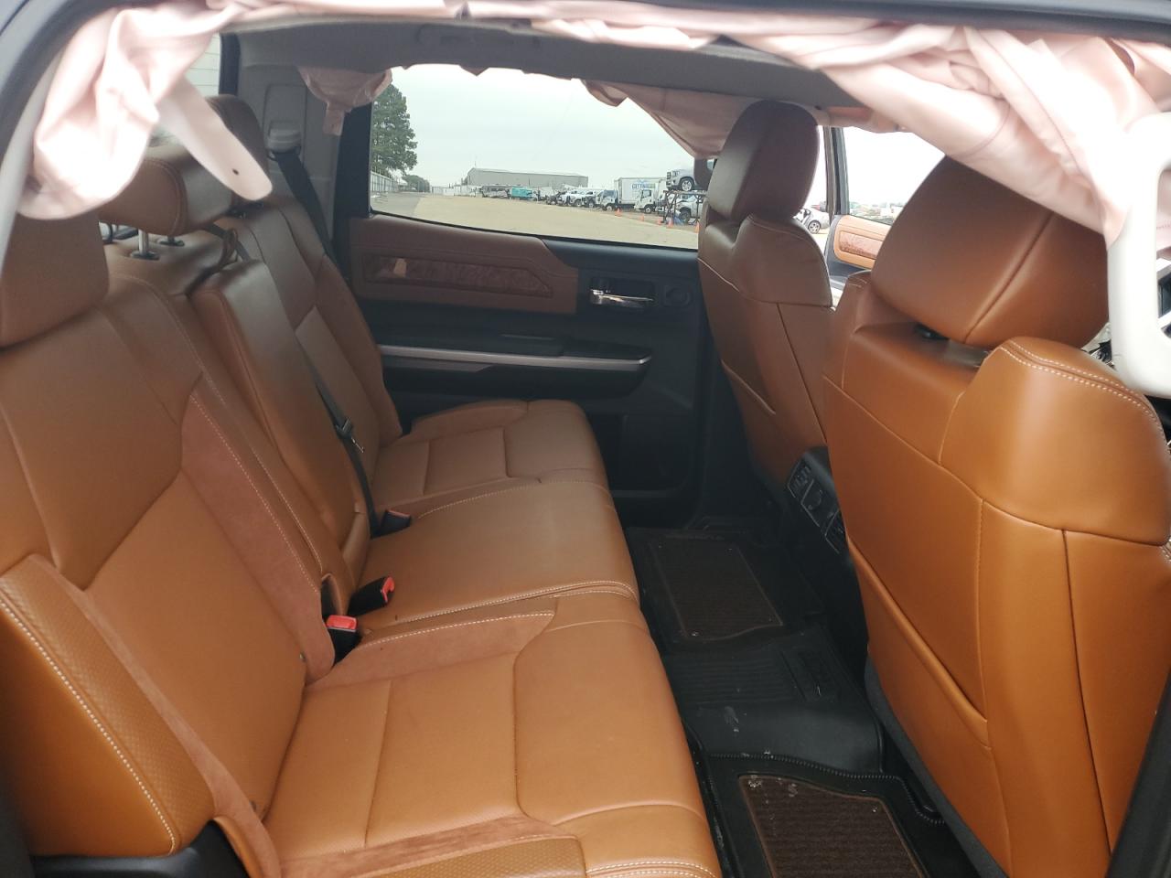 2017 Toyota Tundra - Image 10