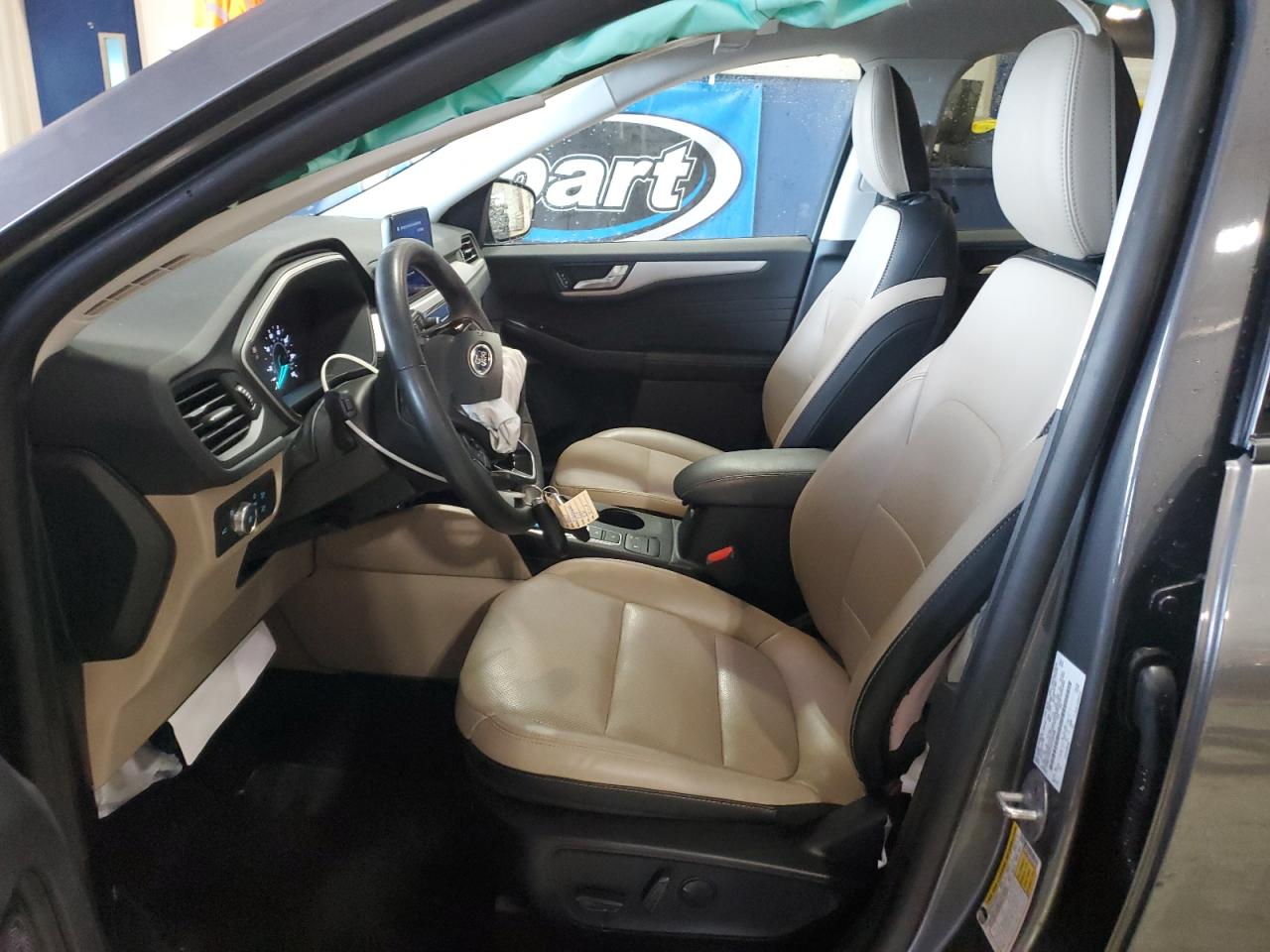 2022 Ford Escape - Image 7