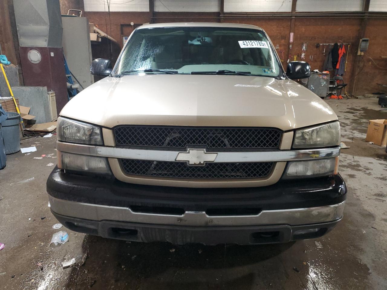2004 Chevrolet Silverado - Image 5