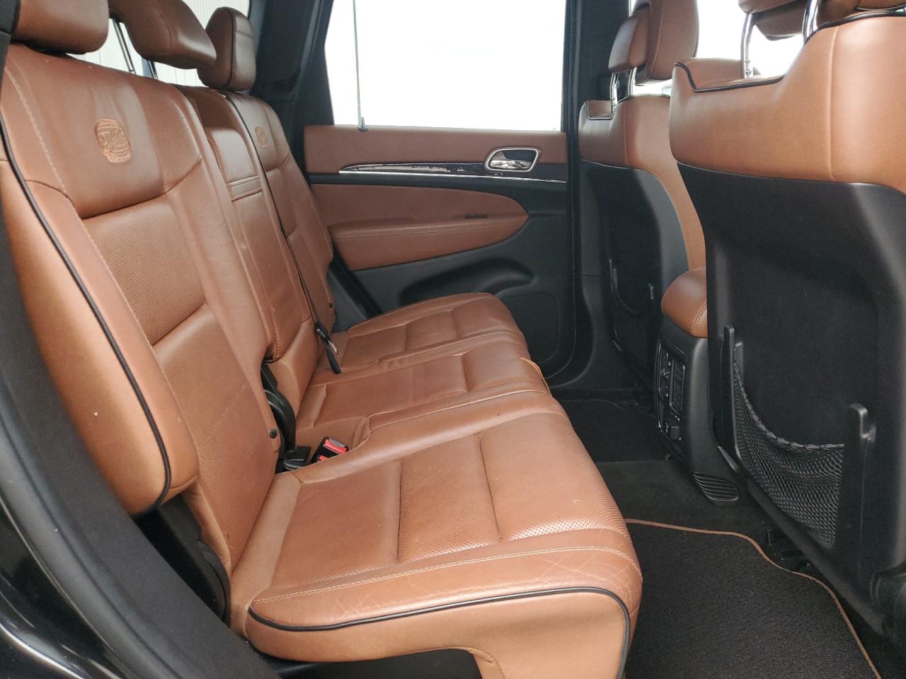 2012 Jeep Grand Cherokee - Image 11