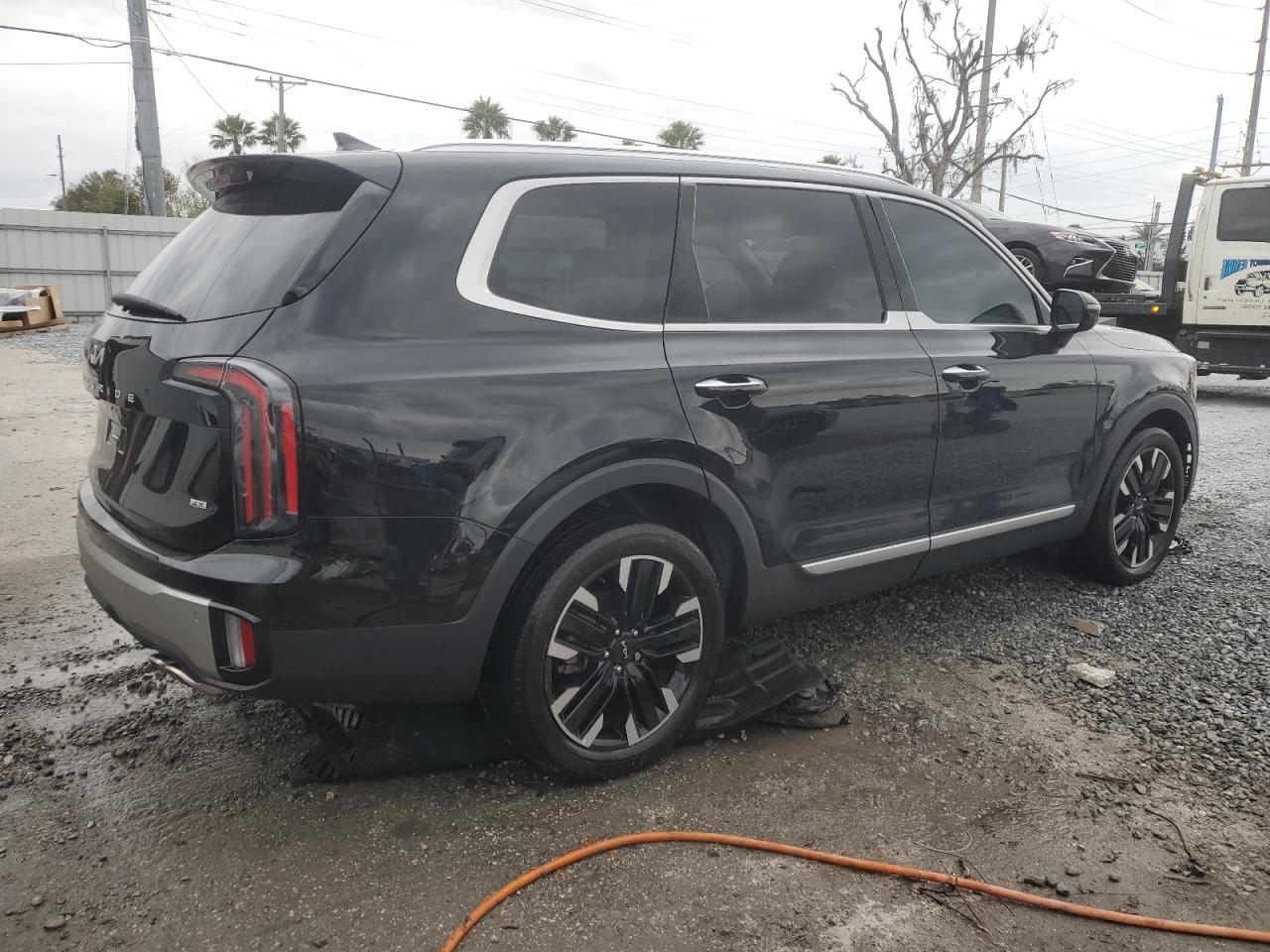 2023 Kia Telluride - Image 3