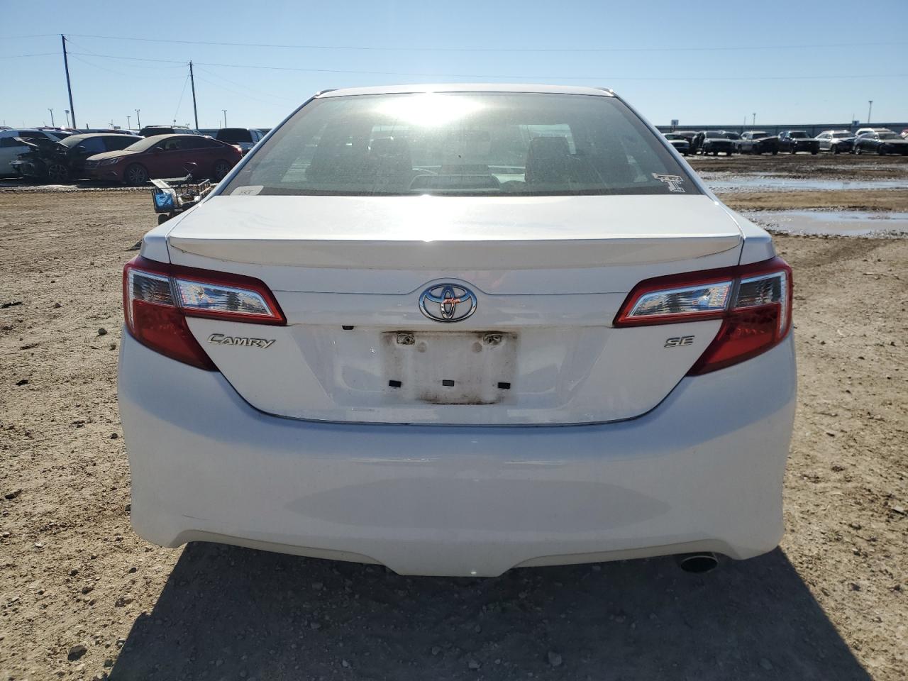 2014 Toyota Camry - Image 6