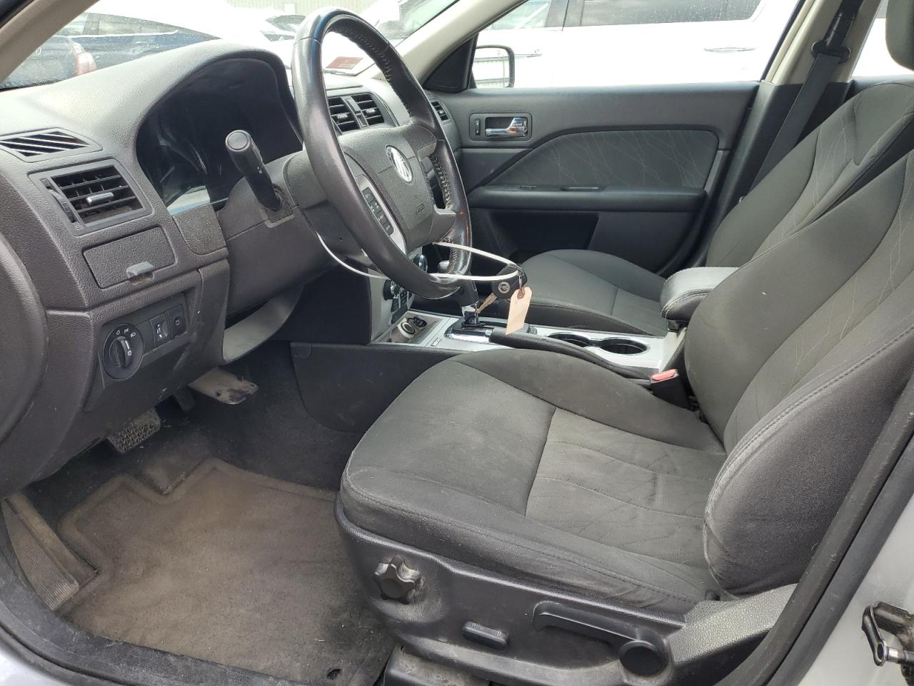 2010 Mercury Milan - Image 7