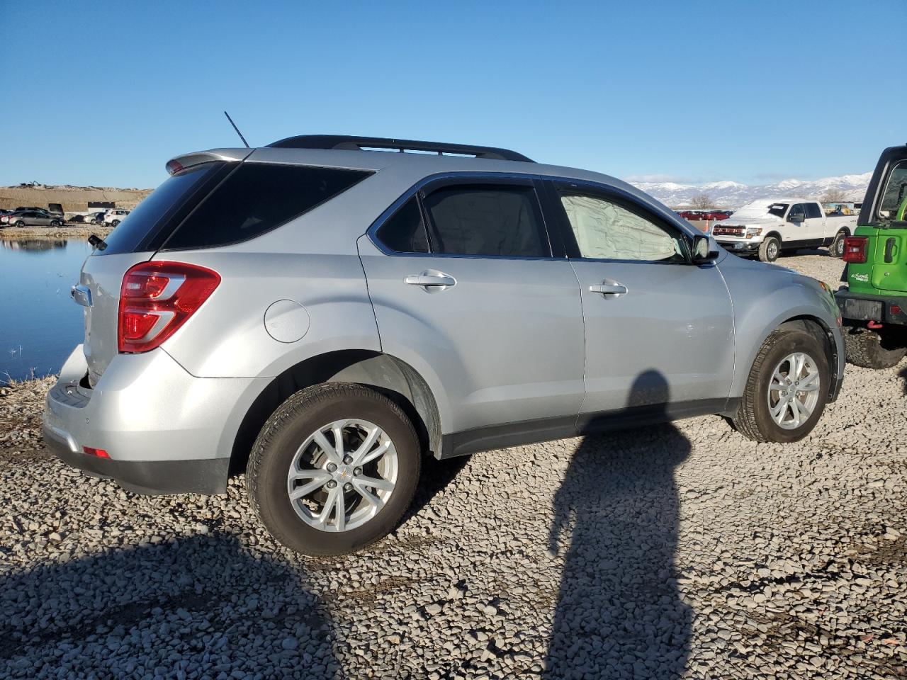 2017 Chevrolet Equinox - Image 3