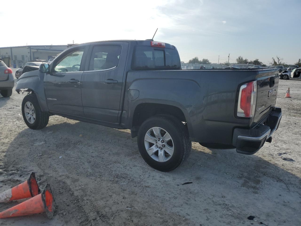 2016 GMC Canyon - Image 2