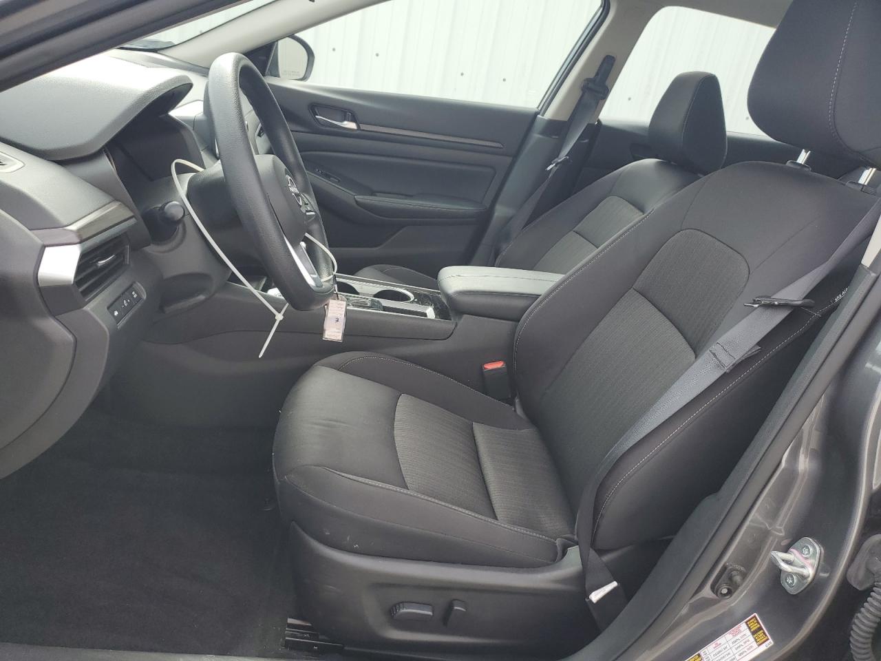 2024 Nissan Altima - Image 7