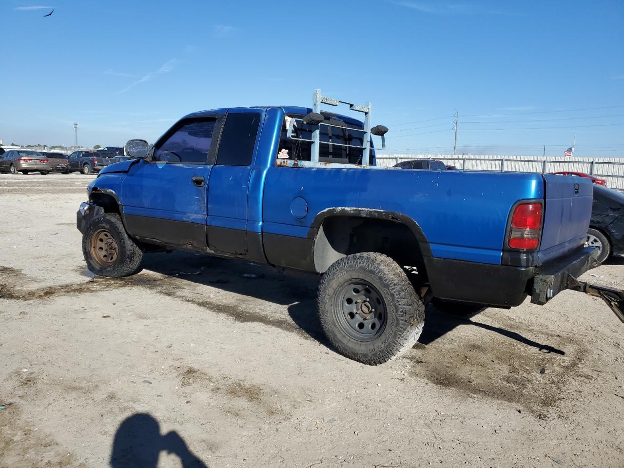 2000 Dodge RAM - Image 2